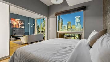 1 bedroom, desk, free WiFi, bed sheets