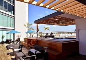 Comfort-Apartment, 2 Schlafzimmer | Terrasse/Patio
