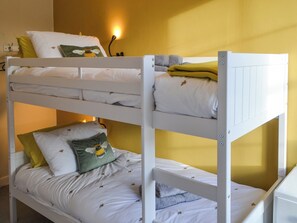 3 bedrooms, free WiFi, bed sheets - 3 bedroom accommodation in Alnwick (Alnwick)