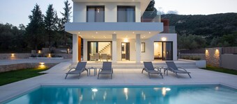 Villa Olivia, within easy walk of the beach, shops and restaurants.