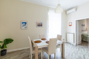 Dining - Napoli Heartbeat by Napoliapartments (Napoli)