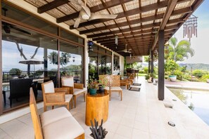 Terrasse/gårdhave