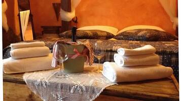 2 bedrooms, iron/ironing board, travel crib, free WiFi