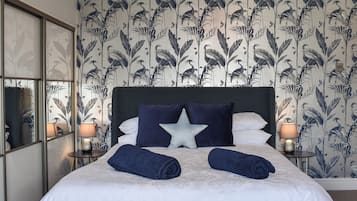 3 habitaciones, camas con efecto memoria, wifi gratis y ropa de cama