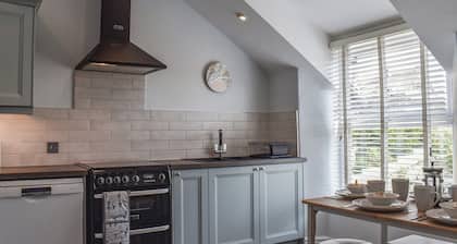 3 bedroom accommodation in Arnside