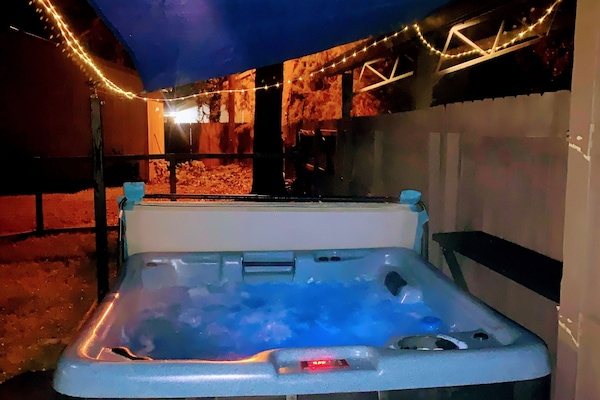 Bain à remous extérieur