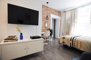Bureau, Wi-Fi, draps fournis
