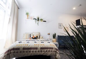 Bureau, Wi-Fi, draps fournis