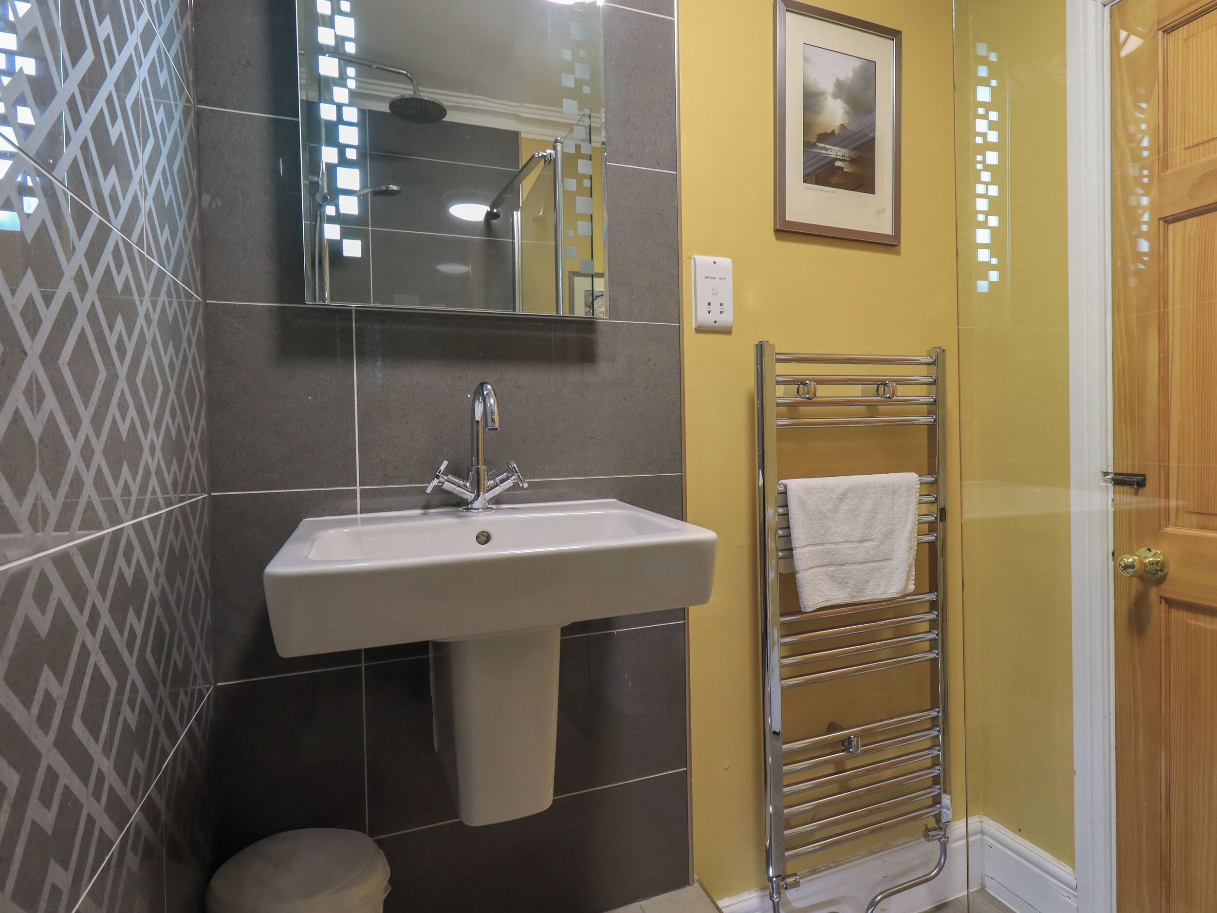 Cottage | Bathroom