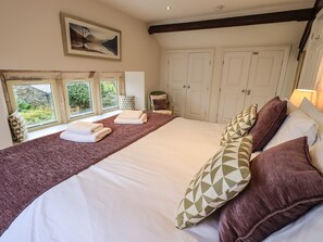 Cottage | 3 bedrooms, individually decorated, individually furnished, free WiFi - Middlerigg (Windermere)