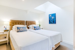 Cottage | Interior - Courtyard Cottage - Within the Helland Barton Farm Collection (Delabole)