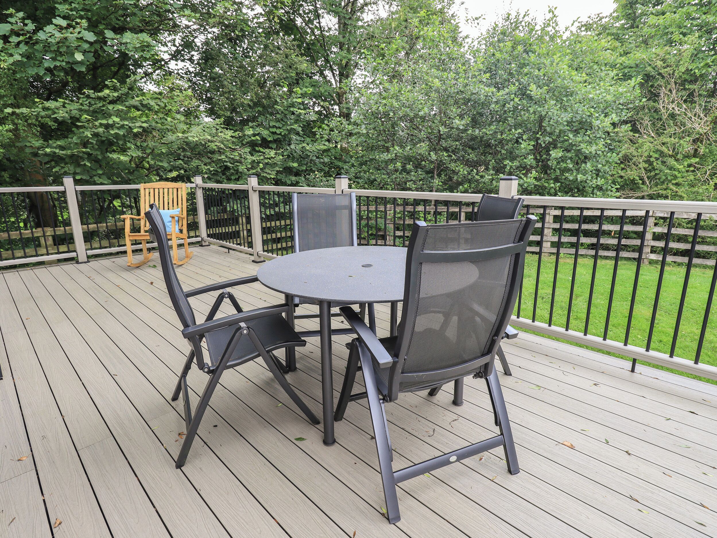 Cottage | Property grounds