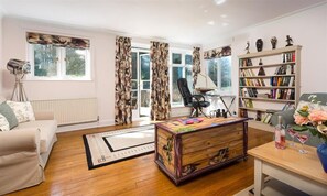 Interior - Juniper Cottage (Windermere)