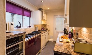 Lavavajillas, utensilios de cocina