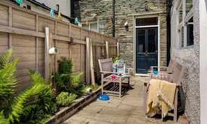 Property grounds - Thirty Blencathra Street (Keswick)