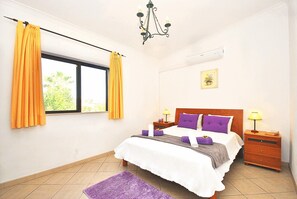 3 bedrooms, in-room safe, iron/ironing board, free WiFi