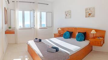 5 bedrooms, in-room safe, iron/ironing board, free WiFi