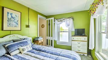 3 Schlafzimmer, Schreibtisch, Bügeleisen/Bügelbrett, Bettwäsche