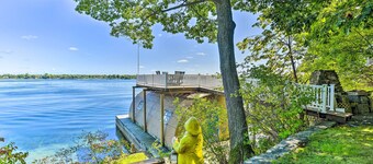 Waterfront Wellesley Island Getaway w/ Deck!