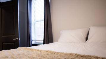 4 bedrooms, iron/ironing board, WiFi (free), bed sheets