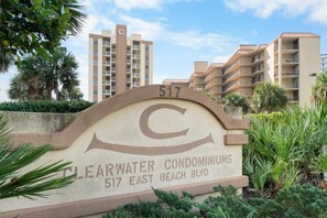 Property grounds - Gulf Shores Condo Clearwater 8C | Sleeps 6 (Gulf Shores)