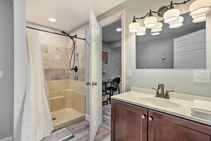 Hair dryer, towels - Charming Beacon Apt w/ Fire Pit: Near Hiking! (Beacon)