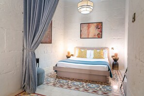 2 Schlafzimmer, Schreibtisch, Bügeleisen/Bügelbrett, kostenloses WLAN