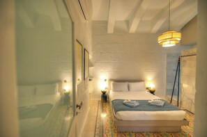 2 makuuhuonetta, silitysrauta/-lauta, ilmainen Wi-Fi, vuodevaatteet