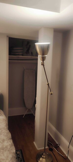 1 bedroom, iron/ironing board, WiFi - 107 Quaint  Suite in Historic Area (Halifax)