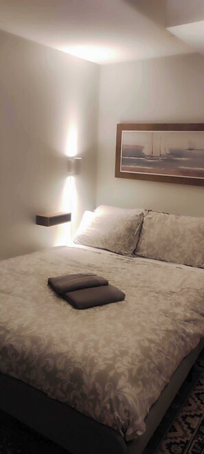 1 habitación, tabla de planchar con plancha y wifi