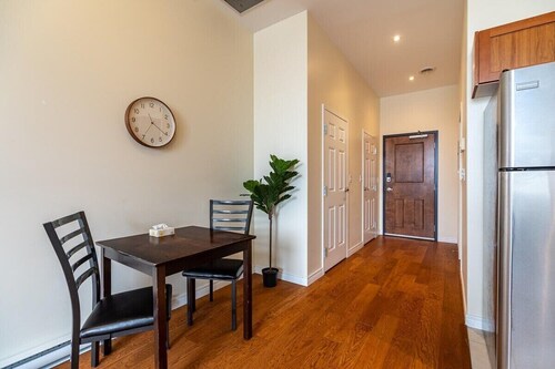 Sunny Downtown Loft with AC