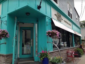 تفاصيل  الفندق من الخارج