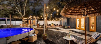 Private Pool & Hot Tubs: Luxe Brandon Oasis!