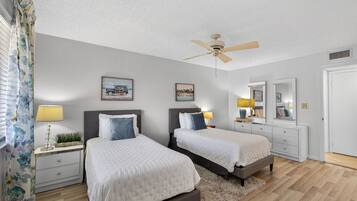 2 bedrooms, desk, free WiFi, bed sheets