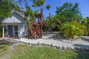 Exterior - Pelico Palms Estate. (Monroe County)