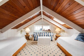 9 bedrooms, WiFi - 9BR Estate | 3 Homes & Pool | 30 Min to KW (Monroe County)