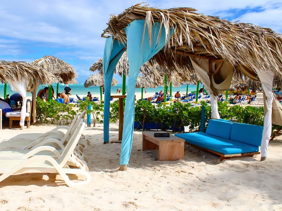 Private beach, white sand, sun-loungers, beach umbrellas