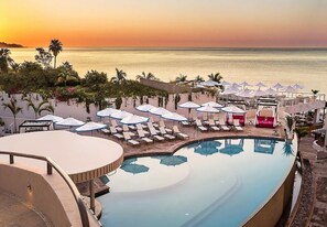 Infinity-Pool, beheizter Pool