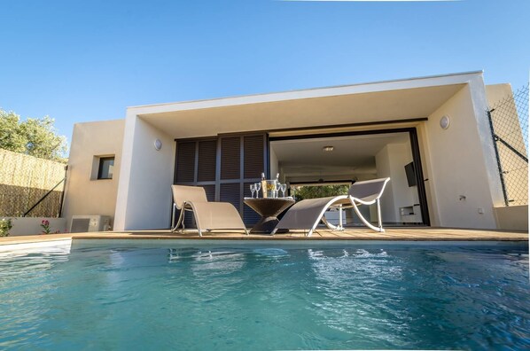 Outdoor pool, a heated pool