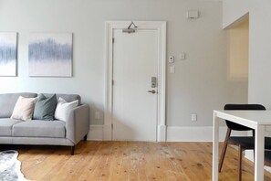 Interior - 108 Historic  Downtown House (Halifax)