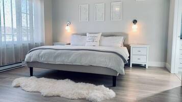 3 chambres, fer et planche à repasser, Wi-Fi, draps fournis