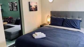 2 bedrooms, iron/ironing board, WiFi, bed sheets