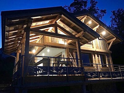 Character cottage close to hiking trails