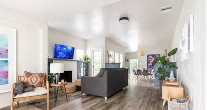 NEW HISTORIC HOME REMODELED 2 BLOCKS TO MIAMI DESIGN DISTRICT