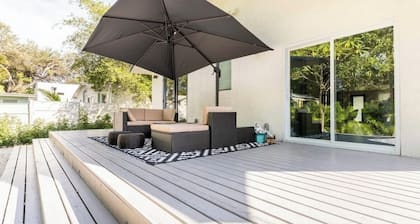NEW HISTORIC HOME REMODELED 2 BLOCKS TO MIAMI DESIGN DISTRICT