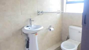 Shower, pancuran hujan, dan perlengkapan mandi gratis