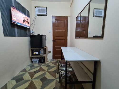 Tagaytay House withBathtub by Bea and RM