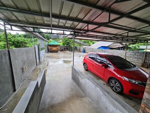 Exterior - Tagaytay House withBathtub by Bea and RM (Tagaytay)