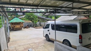 Exterior - Tagaytay House withBathtub by Bea and RM (Tagaytay)