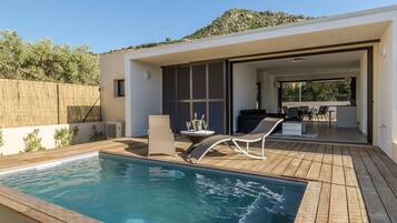 Piscine extérieure, piscine chauffée